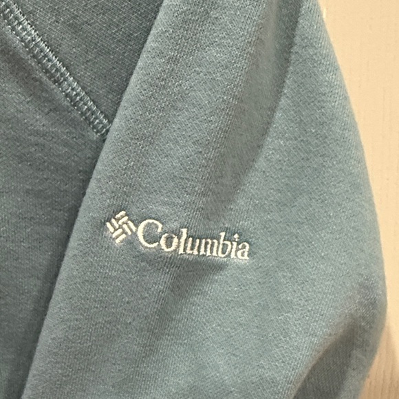 Columbia Light Blue Sweatshirt with Simple Mountain line design XS - Picture 5 of 5